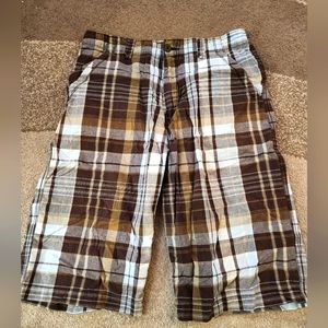 Union Bay blue and brown plaid mens shorts 18